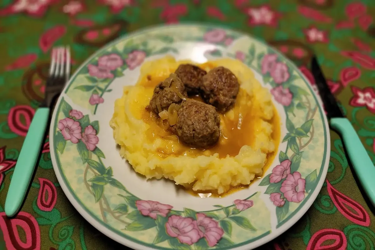 Polpete u toču s pireom